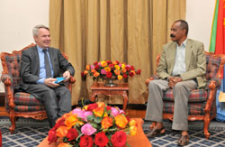 ልኡኽ መንግስቲ ፊንላንድ፣ ኣብ ጉዳይ ሰብኣዊ ኩነታት ኤርትራ ብፍላይ ድማ ኣብ ኩነታት ስደተኛታት ዘተኮረ ምስ ፕረዚደንት ኢሳይያስ ኣፈወርቂ ዝርርብ ኣካይዱ