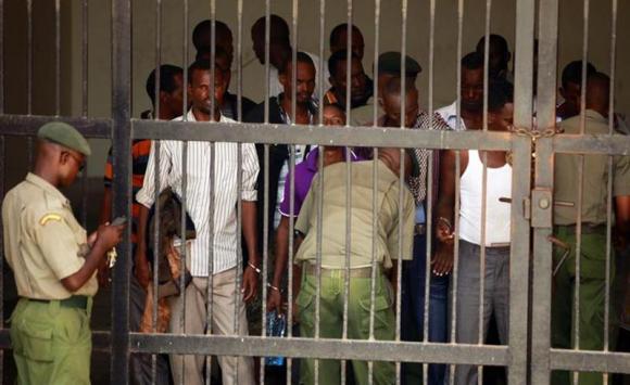 ኬንያ መንበሪ ፍቓድ ዘይብሎም ልዕሊ 1000 ሶማላውያን ገፊፋ
