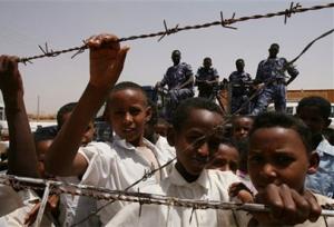 መንግስቲ ሱዳን ተወሰኽቲ 28 ኤርትራውያን ስደተኛታት ናብ ኤርትራ መሊሱ