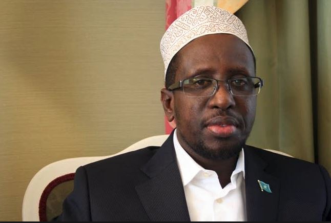 ፕረዚደንት ነበር ሸኽ ሸሪፍ ሸኽ ኣሕመድ፣ ኣብ ፕረዚደንታዊ ምርጫ ሶማል ከምዝሳተፍ ኣፍሊጡ