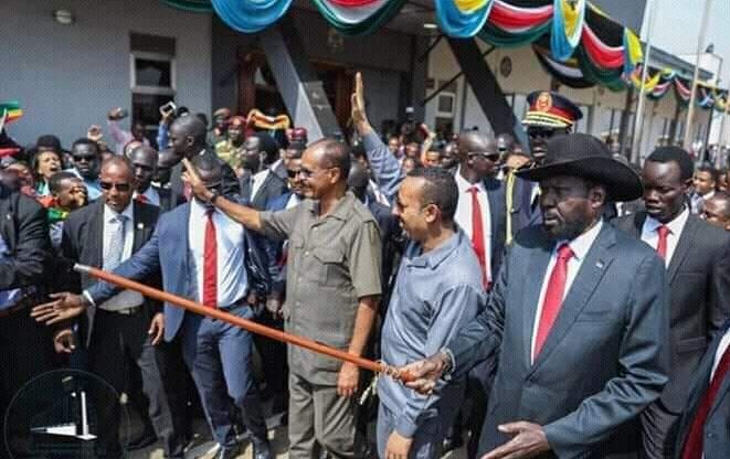 መራሕቲ ሃገራት ኤርትራን ኢትዮጵያን ኣብ ደቡብ ሱዳን ወግዓዊ ናይ ስራሕ ዑደት የካዪዱ